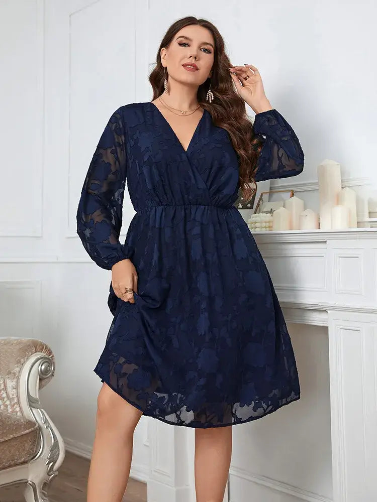 Vestido Curto Daphne - Plus Size
