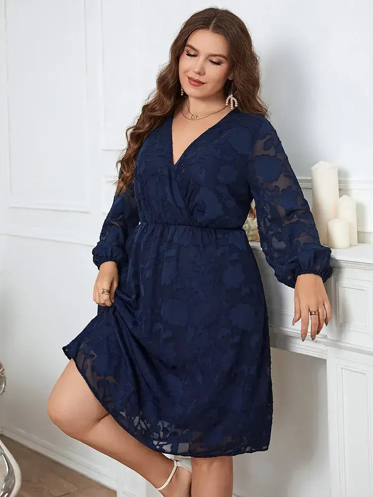 Vestido Curto Daphne - Plus Size