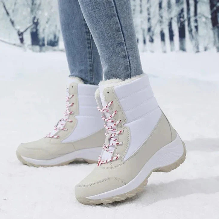 Bota Alto Conforto Peluciada com Cadarço