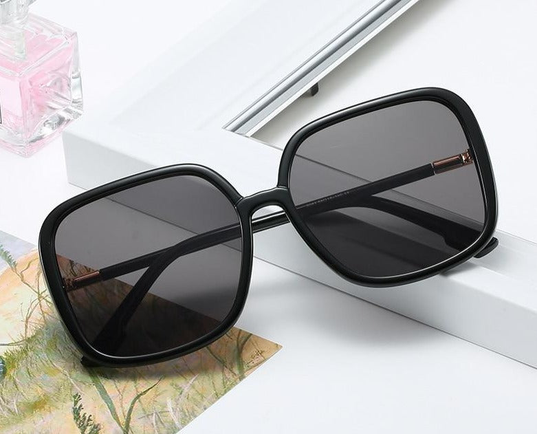 Óculos de Sol Quadrado Vivi